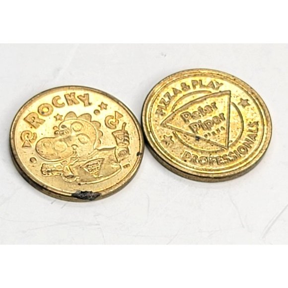 Peter Piper Pizza Rocky Token Arcade Coins Set of Two Gold Tone SC815 - Picture 3 of 4